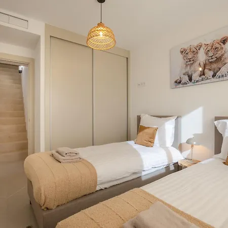 Apartamento Lagoons Village - De Lujo Con Terraza Privada, Spa&resort De Bienestar Torrevieja